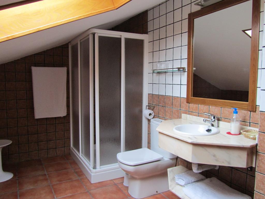 Apartamentos Rurales Casa Baltasar Monasterio De Hermo ห้อง รูปภาพ