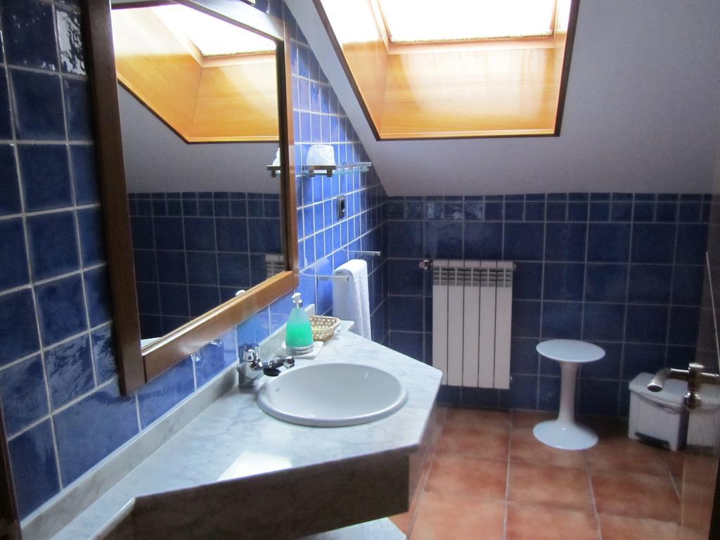 Apartamentos Rurales Casa Baltasar Monasterio De Hermo ห้อง รูปภาพ