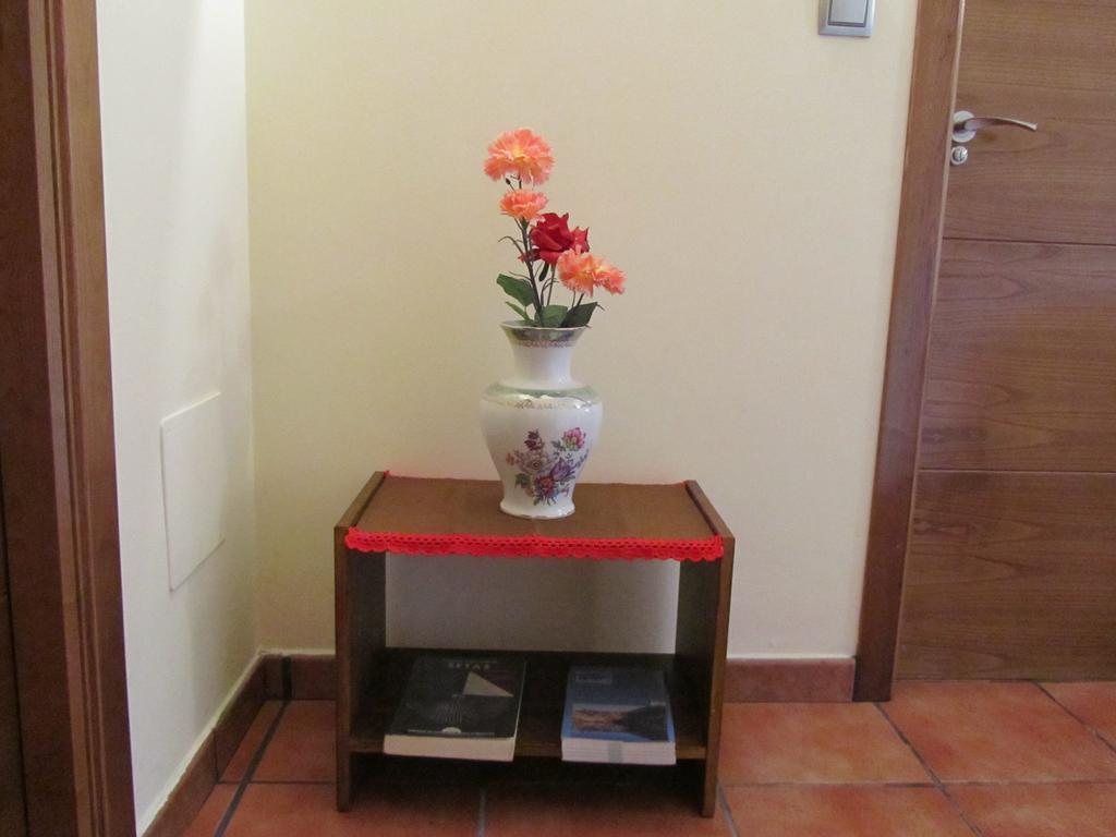 Apartamentos Rurales Casa Baltasar Monasterio De Hermo ภายนอก รูปภาพ